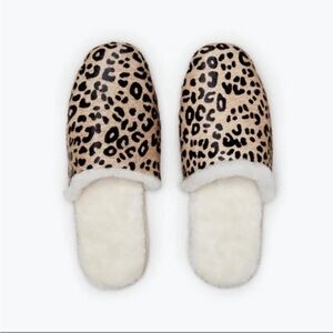 Freda Salvador ‘James’ Leopard Shearling Slippers. size M / US 7.5-8.5